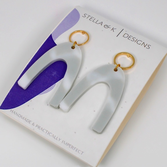 Handmade Earrings - Arch Resin Earrings - Gray and White - NEW - Picture 1 of 2